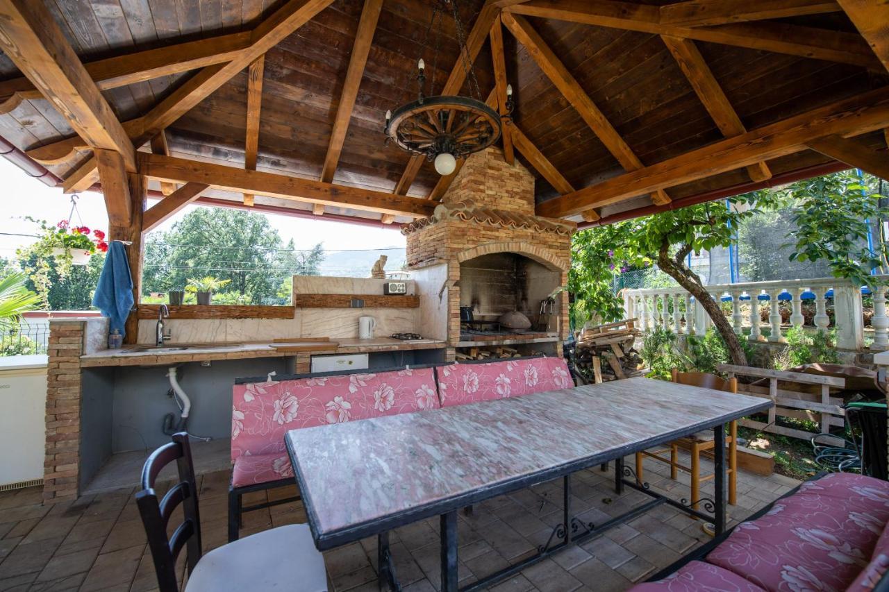 Anna-potkrovlje Apartment